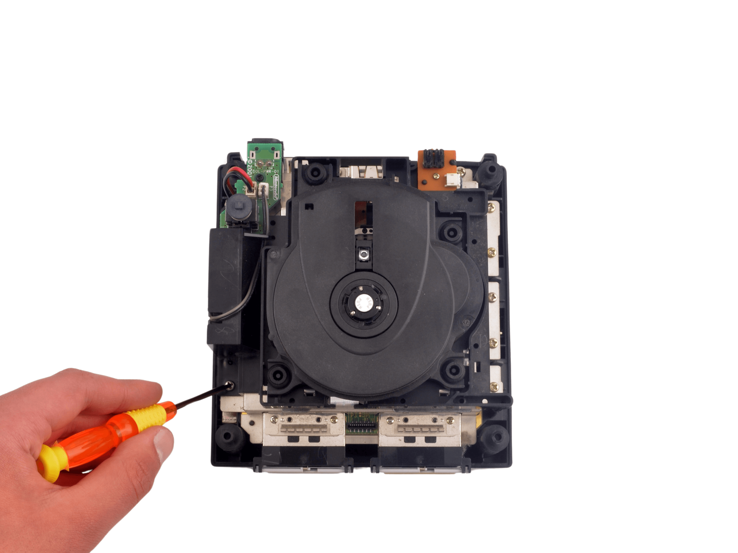 Gamecube Laser Condensatoren Vervangen - 4