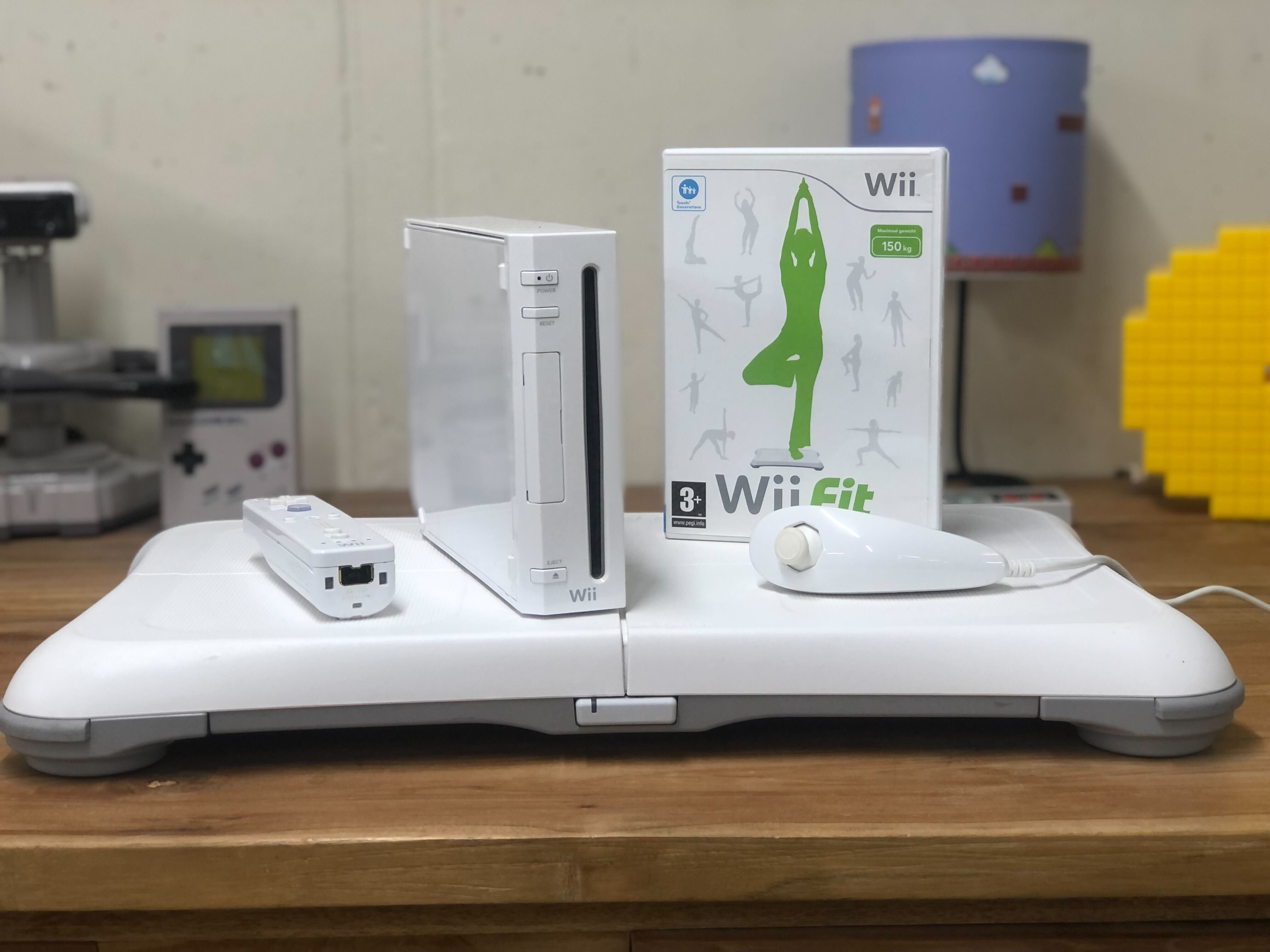 Nintendo Wii Console Starter Pack - Wii Fit Edition | levelseven